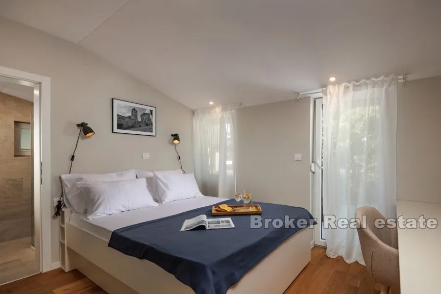 moderna vila s bazenom - slika 7