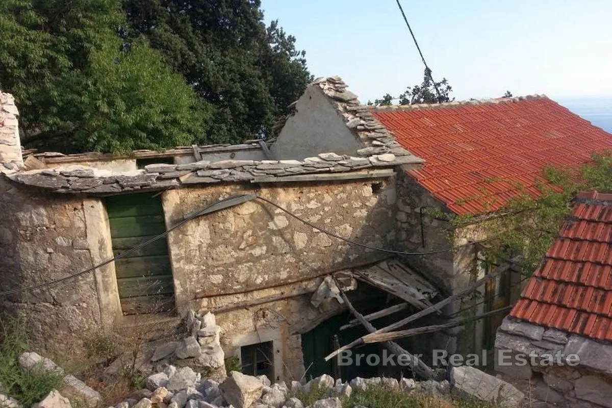 tri kamene kuće s pogledom na more za potpunu renovaciju - slika 7