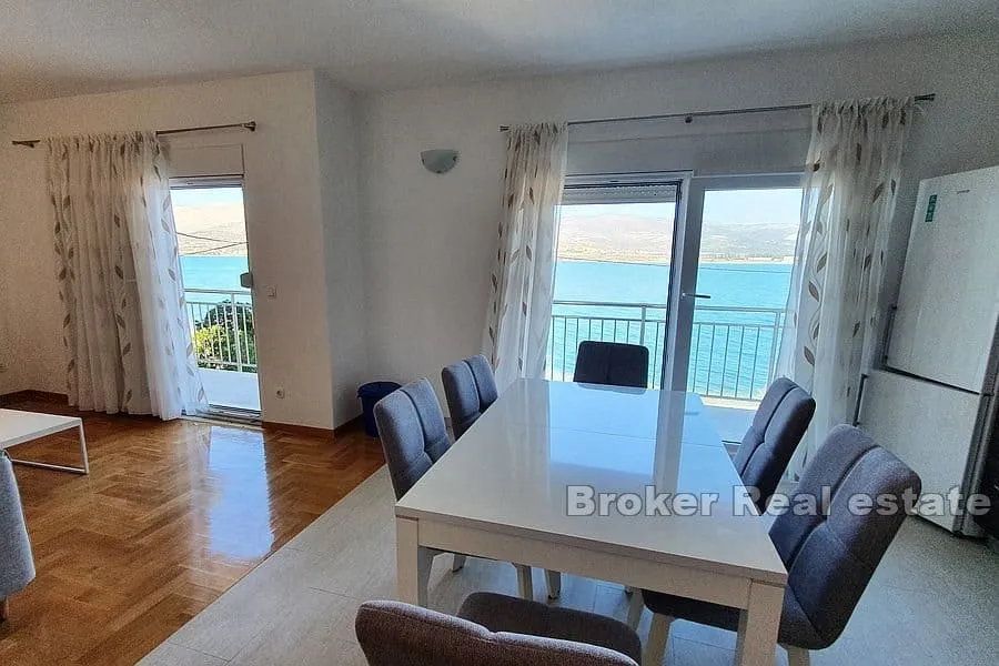 kuća s tri apartmana uz plažu i more - slika 2