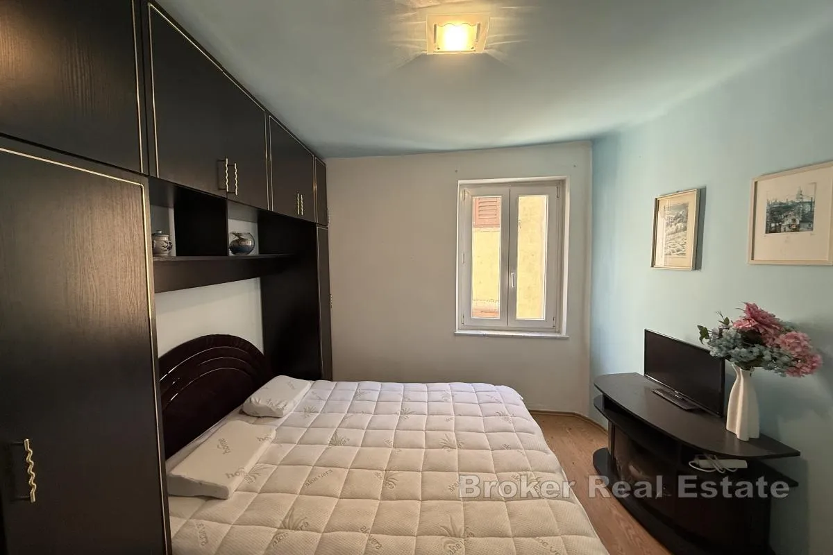 apartman na atraktivnoj lokaciji u centru grada - slika 6