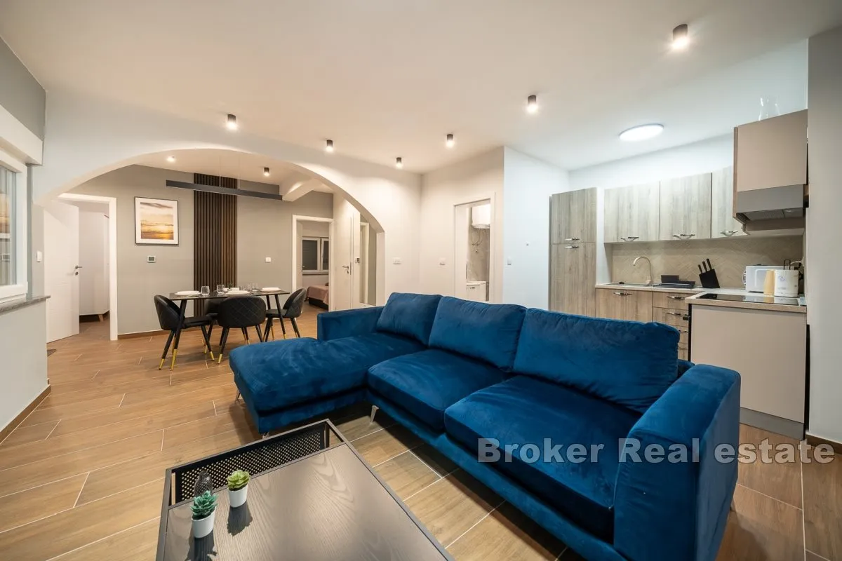 moderna vila sa šest apartmanskih jedinica - slika 3