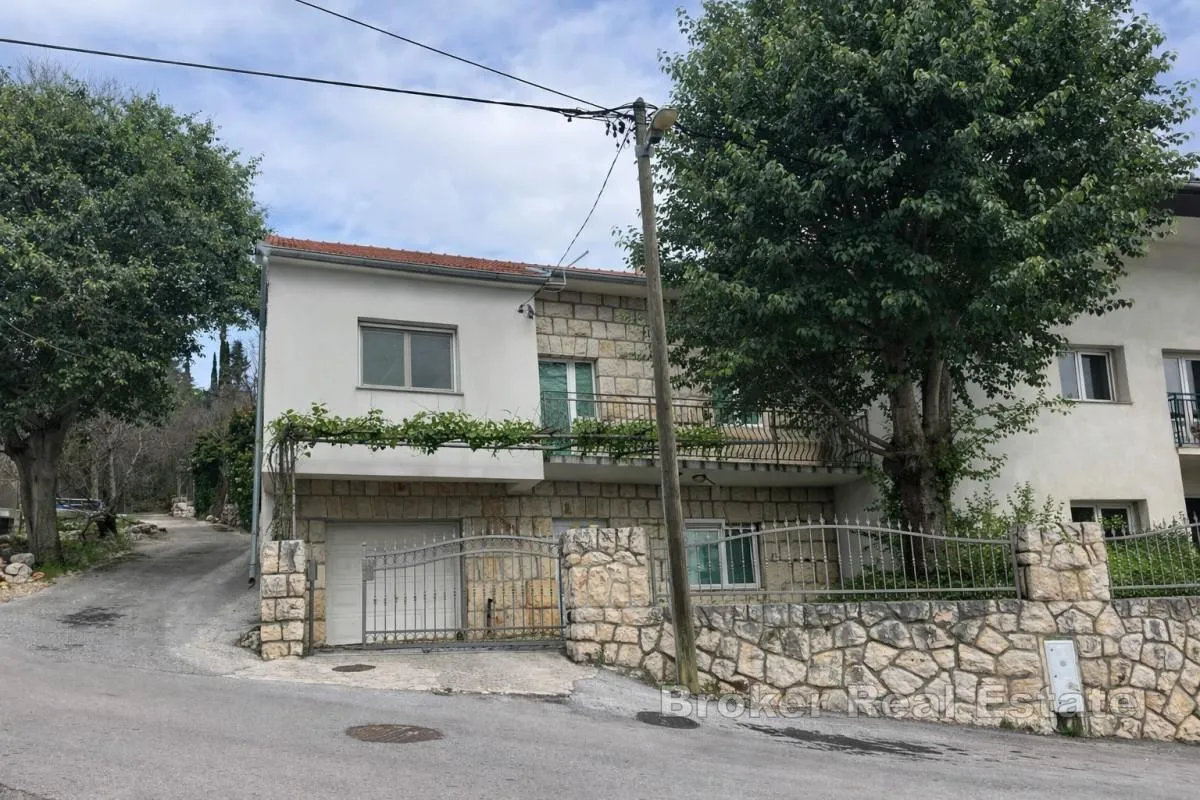 dvoetažna samostojeća kuća - slika 14