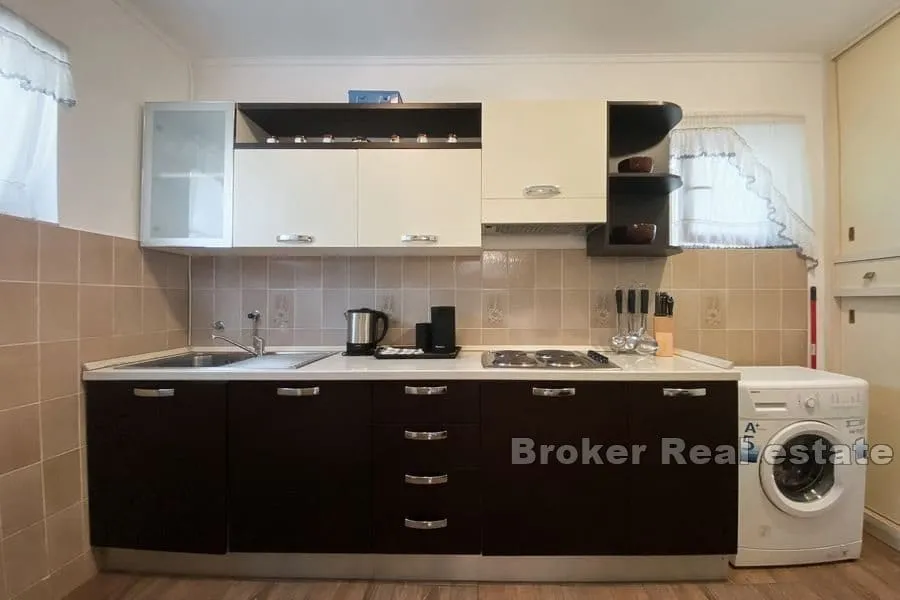 apartmanska kuća blizu mora - slika 14