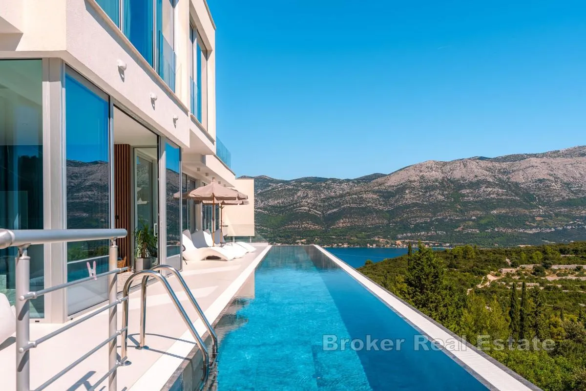 Luksuzna vila s infinity bazenom i otvorenim pogledom - Korčula