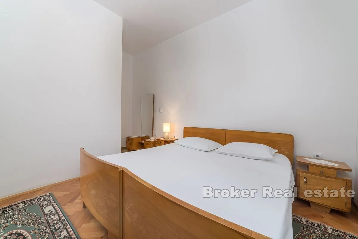 apartmanska kuća blizu plaže - slika 8