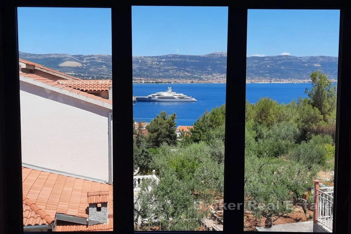moderna vila s bazenom i pogledom na more - slika 4