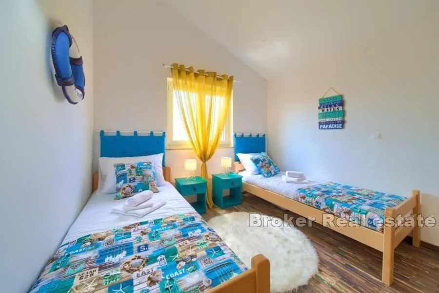 komforan stan s pogledom na more - slika 8