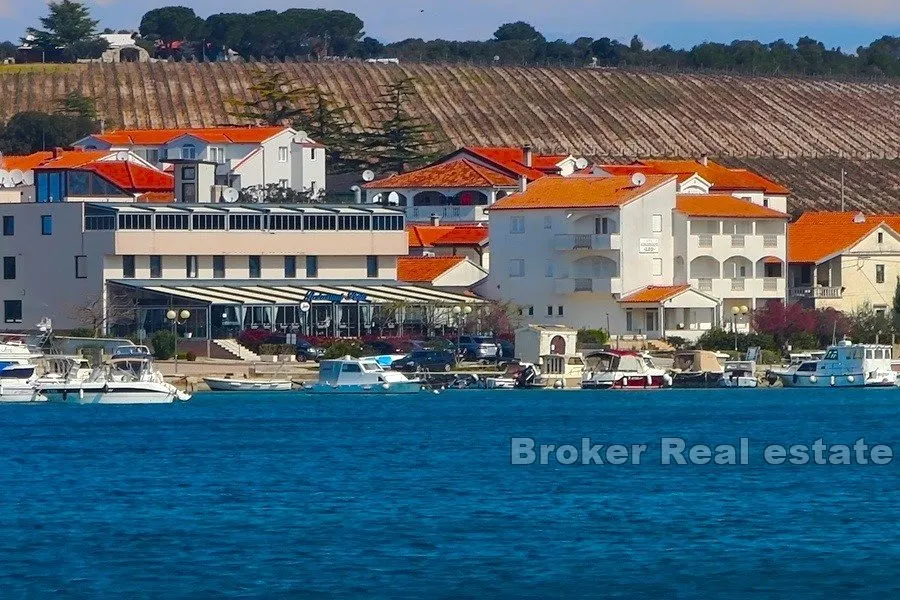 zadar apartmanska kuća prvi red do mora - slika 13