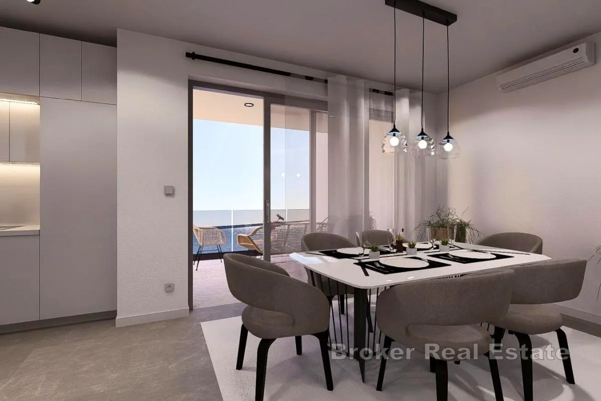 dvosobni apartman u prvom redu do mora - slika 2