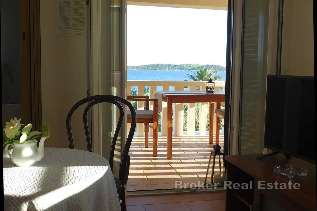 samostojeća apartmanska kuća blizu plaže - slika 5