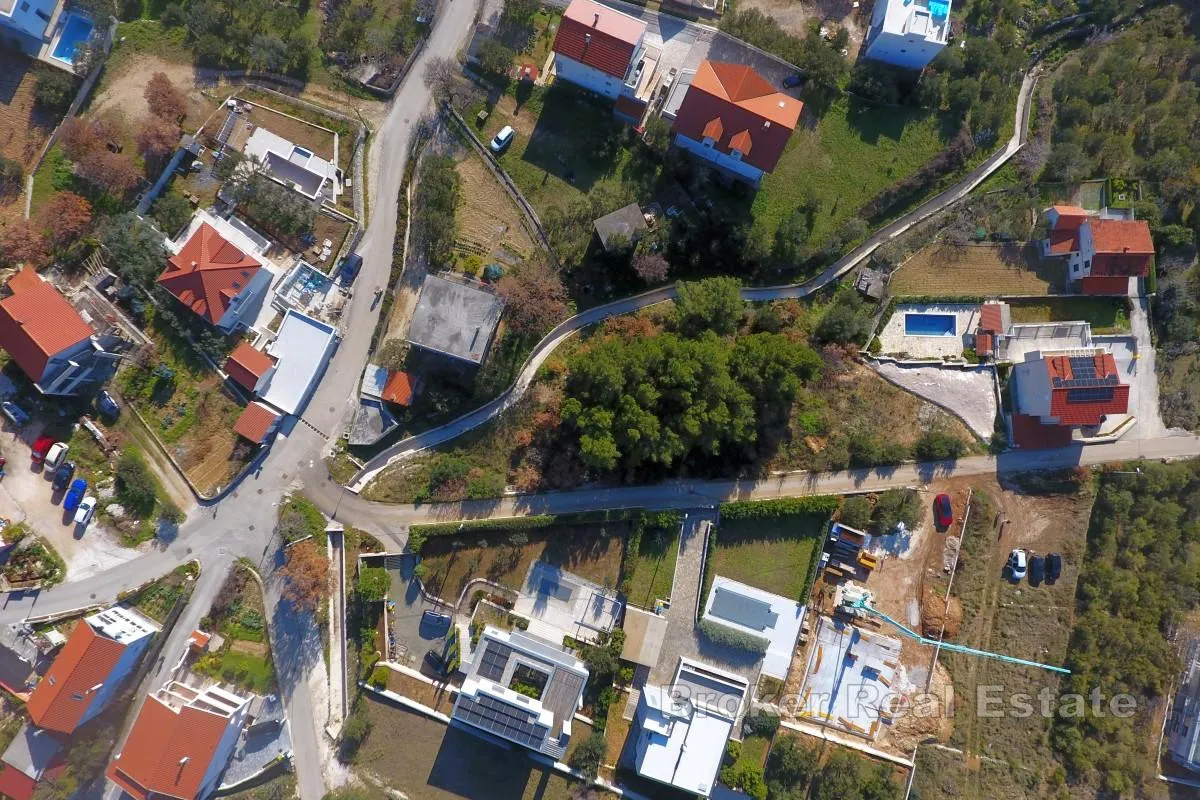 Zemljište s projektom za tri moderne vile s pogledom - Kaštel Kambelovac, Kaštela