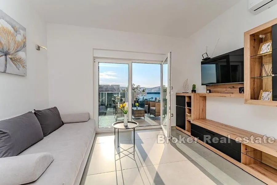 moderna nekretnina s tri apartmana - slika 5