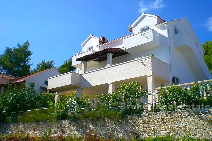 novija kuća s pogledom na more - slika 2