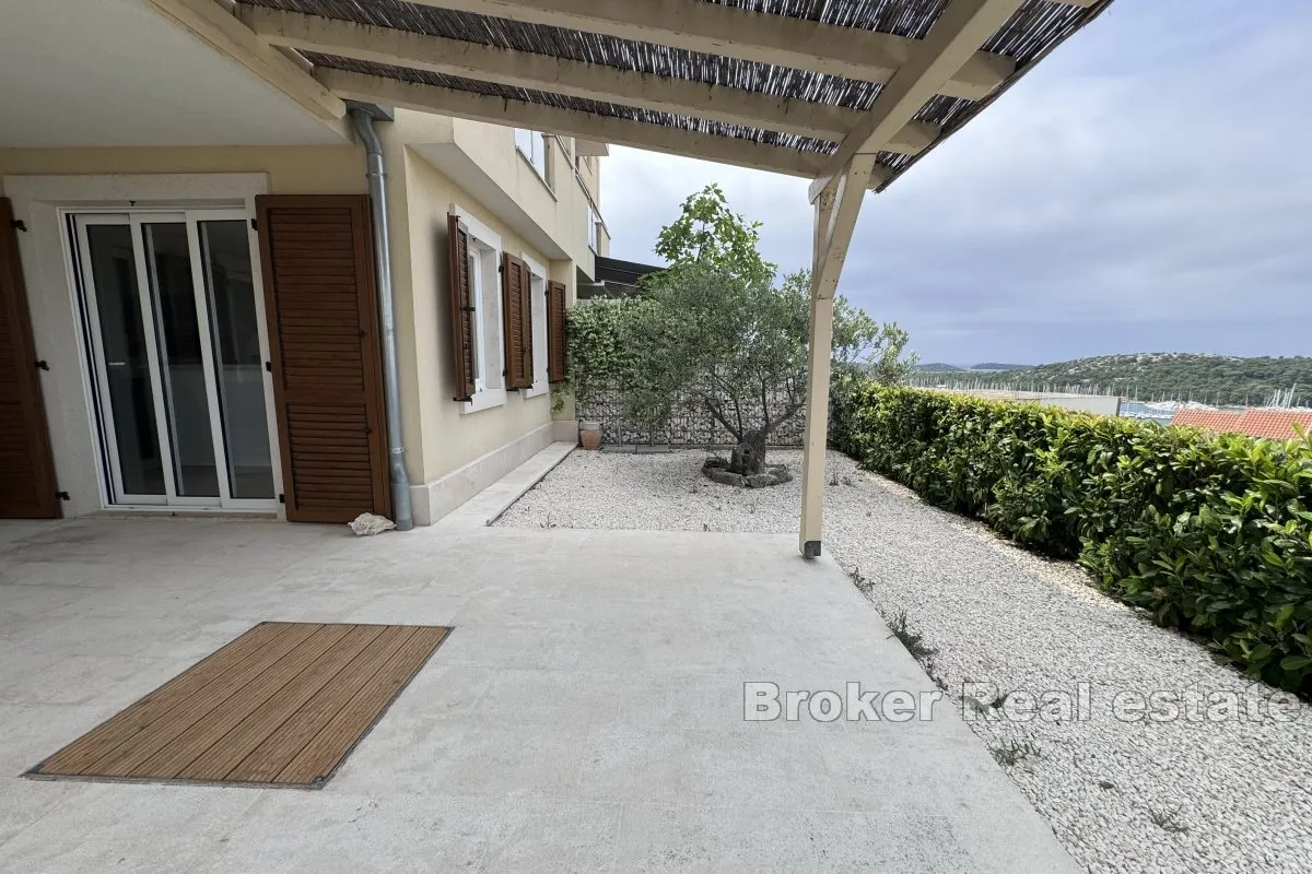 apartman s pogledom na more - slika 14