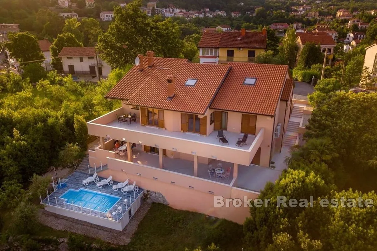 šarmantna kuća s pogledom na more - slika 2