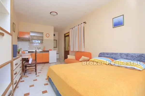 luksuzna vila s bazenom, za najam - slika 9