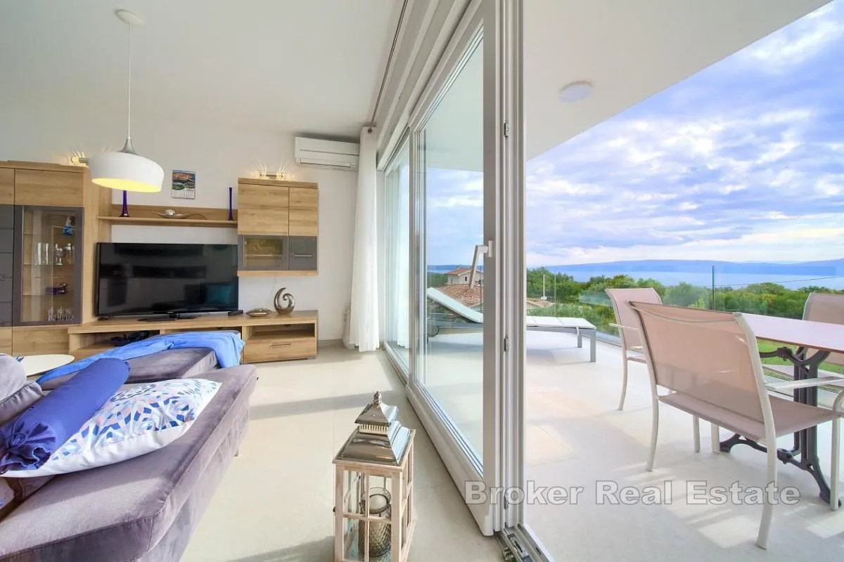 vila s četiri apartmana i otvorenim pogledom na more - slika 12