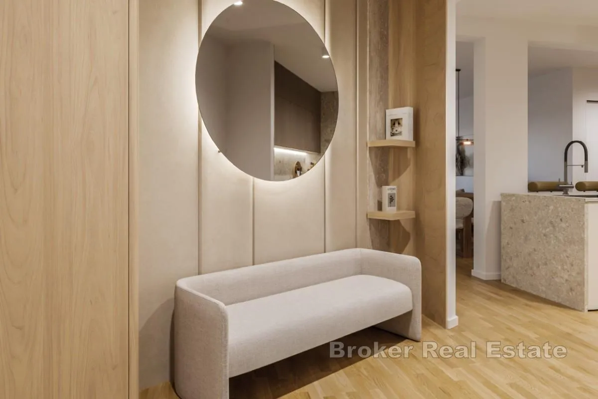 penthouse na atraktivnoj lokaciji s pogledom na more - slika 3