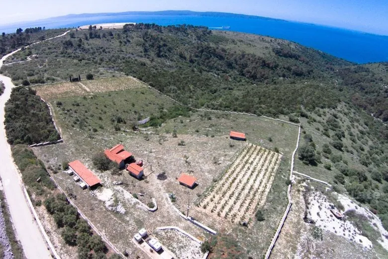Građevno zemljište, na prodaju, otok Čiovo - Žedno, Trogir