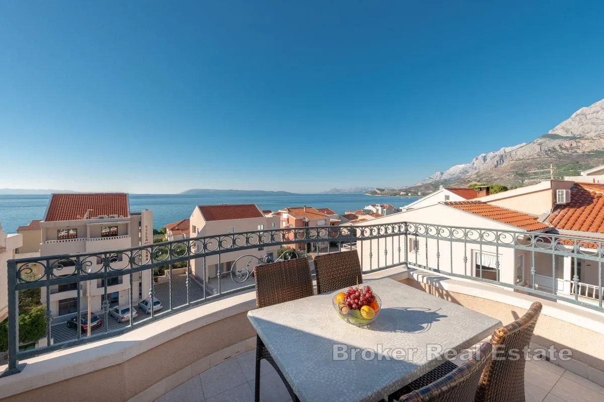 apartmanska kuća prekrasnim pogledom i blizinom mora - slika 2