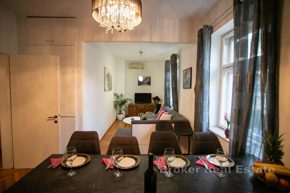 dvosoban apartman sa garažom i dvorom u blizini centra - slika 6