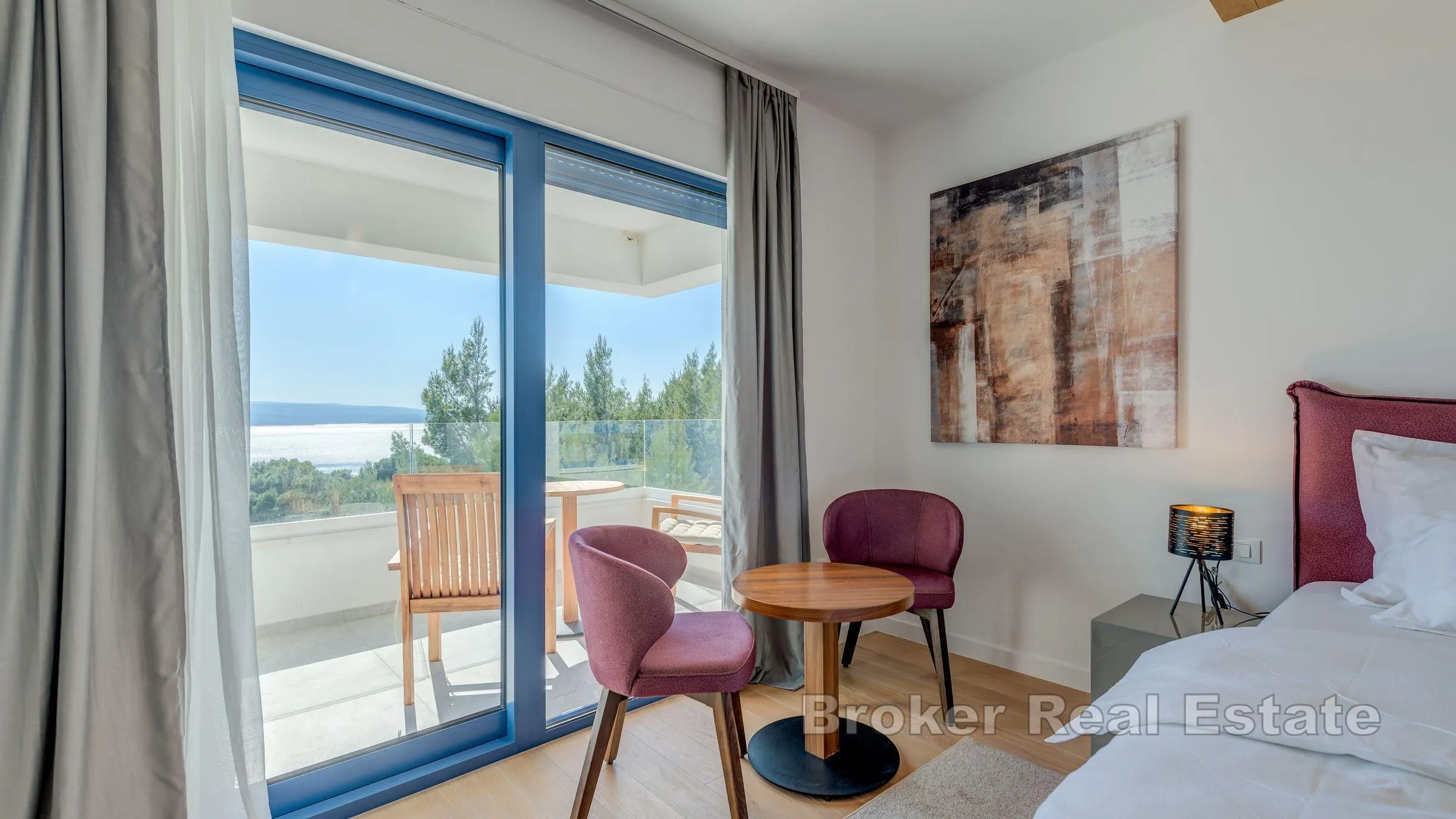 novoizgrađena vila s bazenom - slika 21
