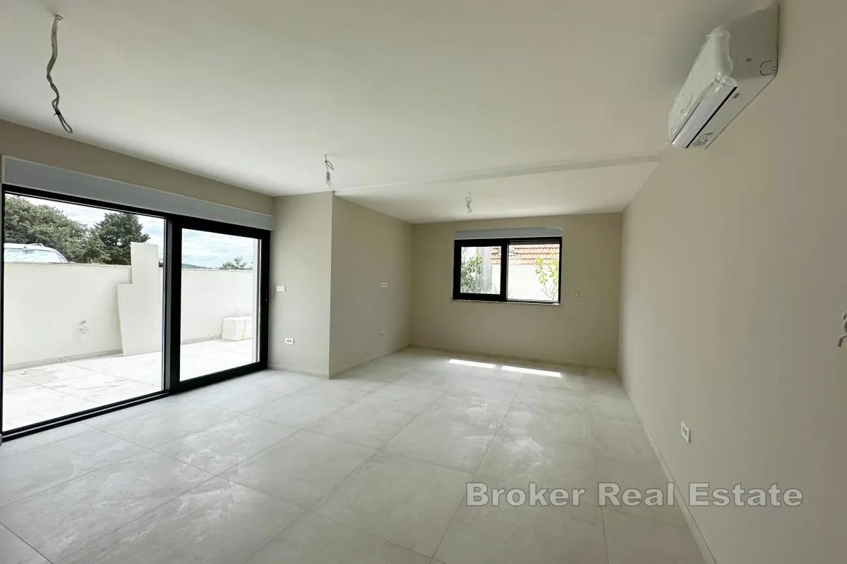 apartmani u novogradnji s pogledom na more - slika 8