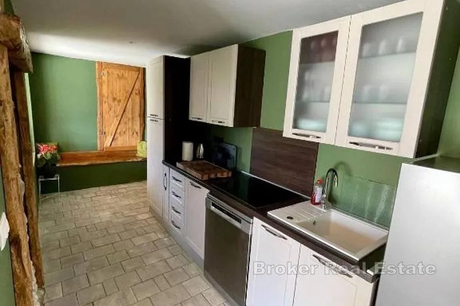 šarmantna samostojeća kuća u srcu prirode - slika 6