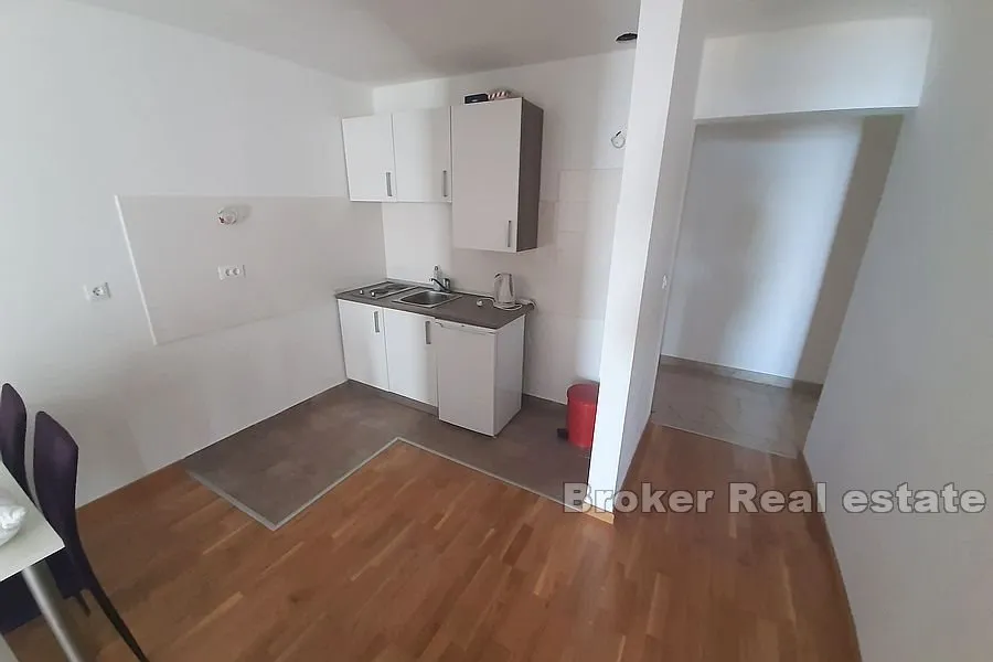 apartman u prvom redu do mora - slika 3