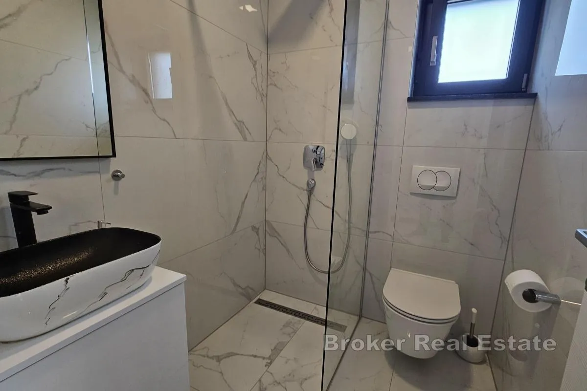 penthouse s dva odvojena stambena dijela - slika 15