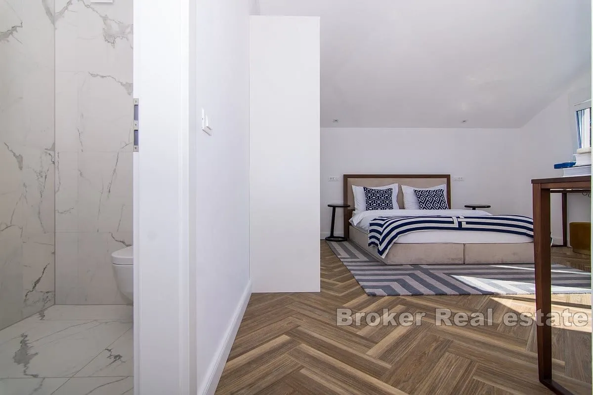luksuzan penthouse s pogledom na more - slika 12