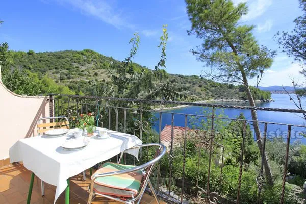 luksuzna vila s bazenom, za najam - slika 17