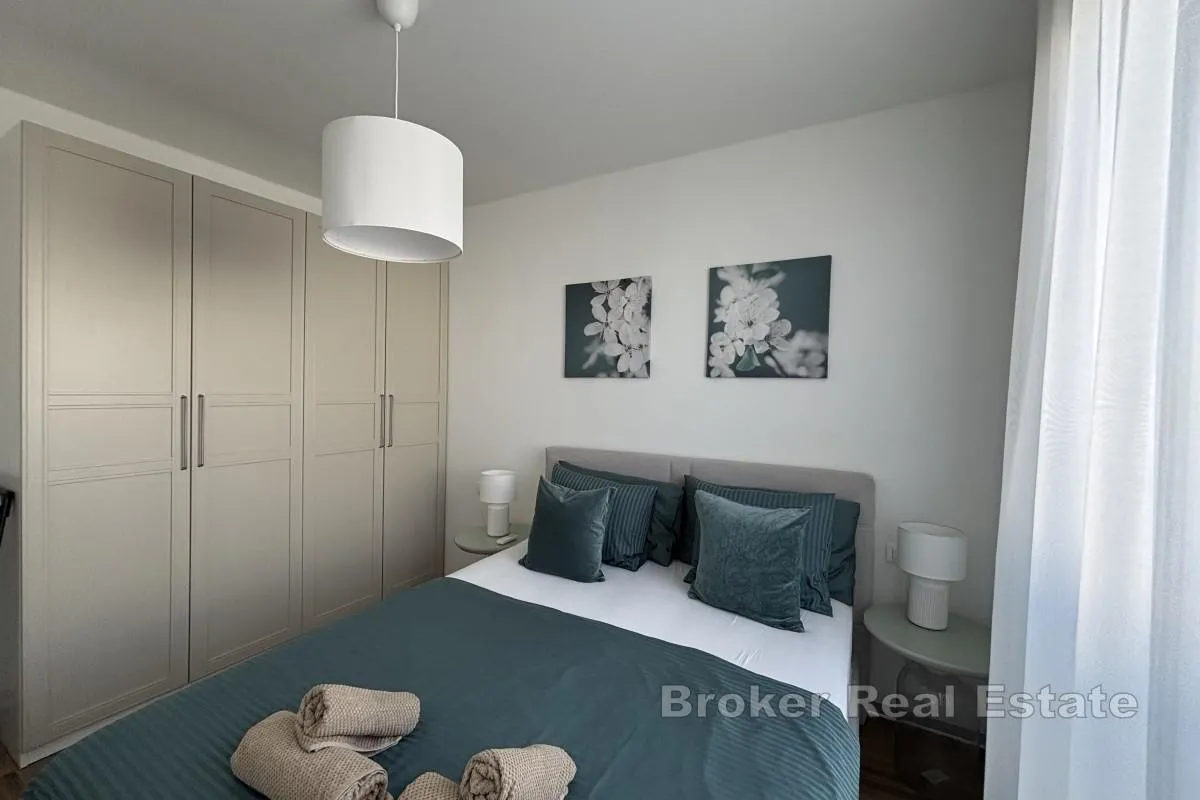 penthouse stan s pogledom na more i krovnom terasom - slika 16