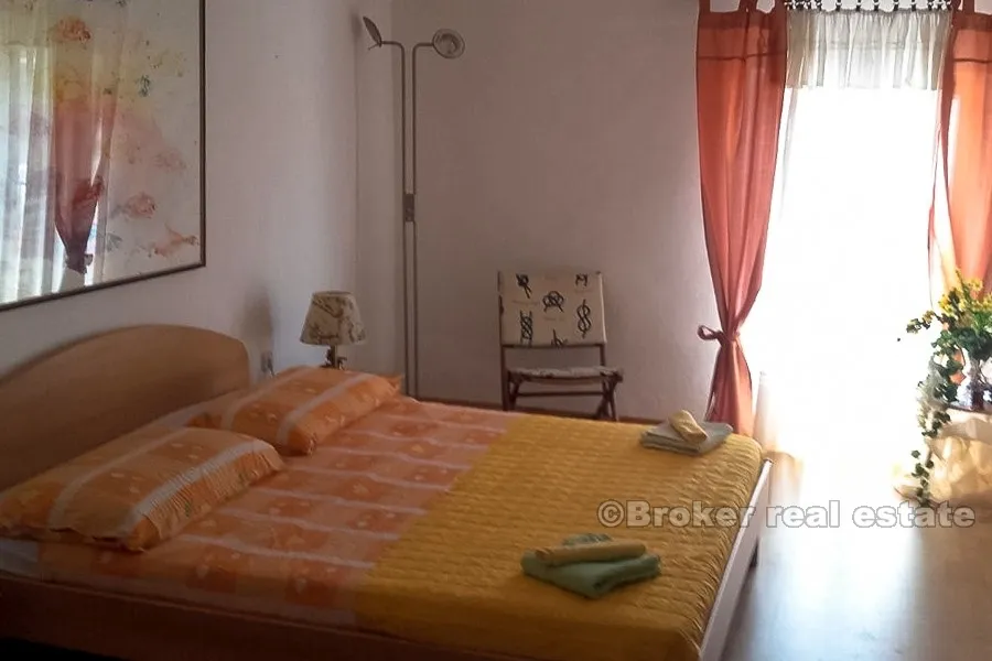 predivna nekretnina u prvom redu do mora, na prodaju - slika 5