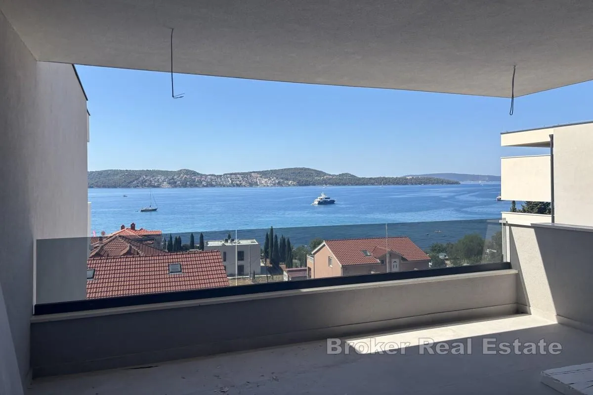 luksuzan penthouse s otvorenim pogledom na more - slika 4