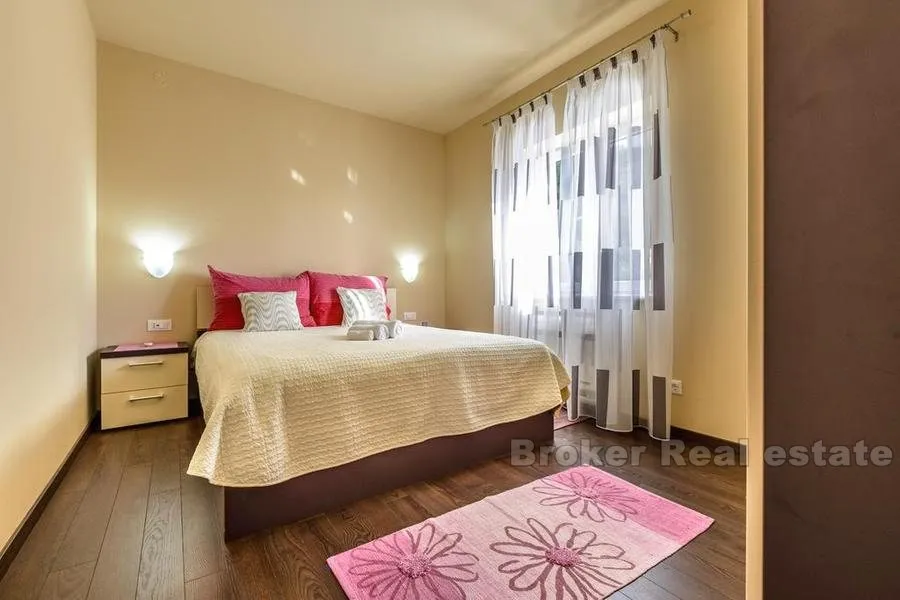 luksuzna kamena villa za najam - slika 10