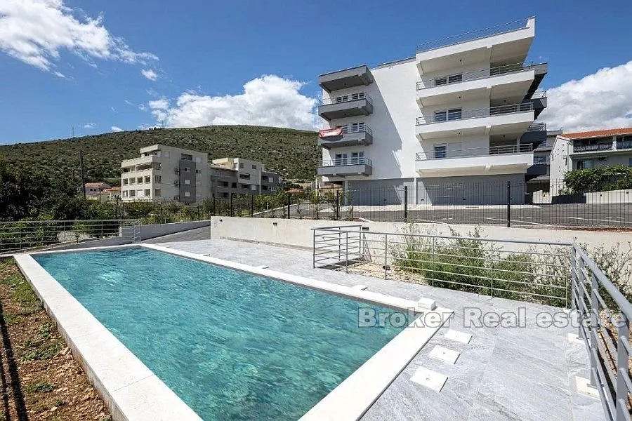 Jednosoban apartman s bazenom - Trogir
