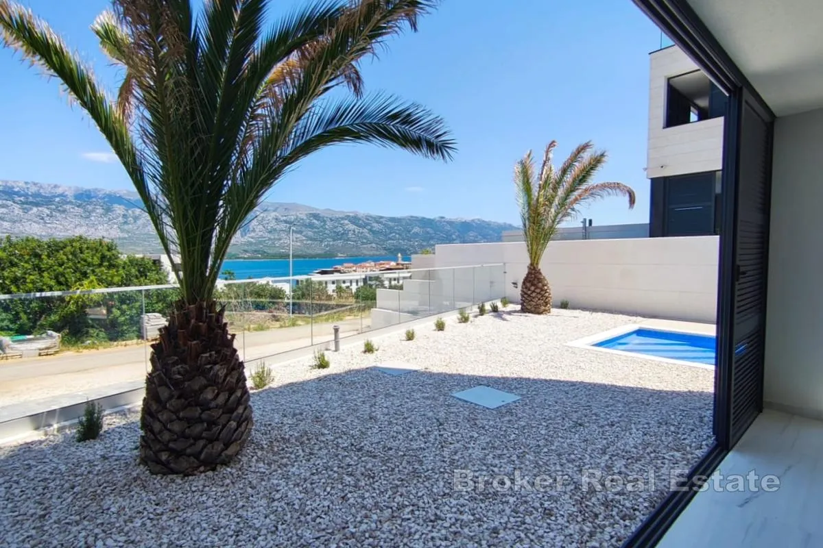 apartmani s bazenom i pogledom na more - slika 3