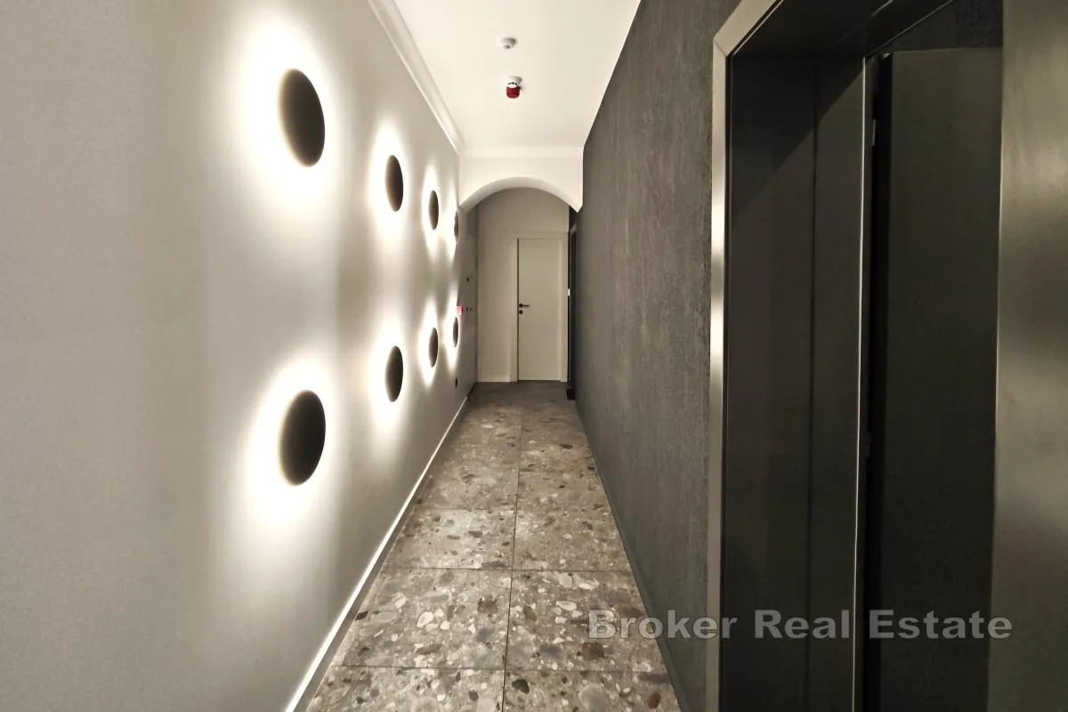 uhodane apartmanske jedinice u centru grada - slika 20