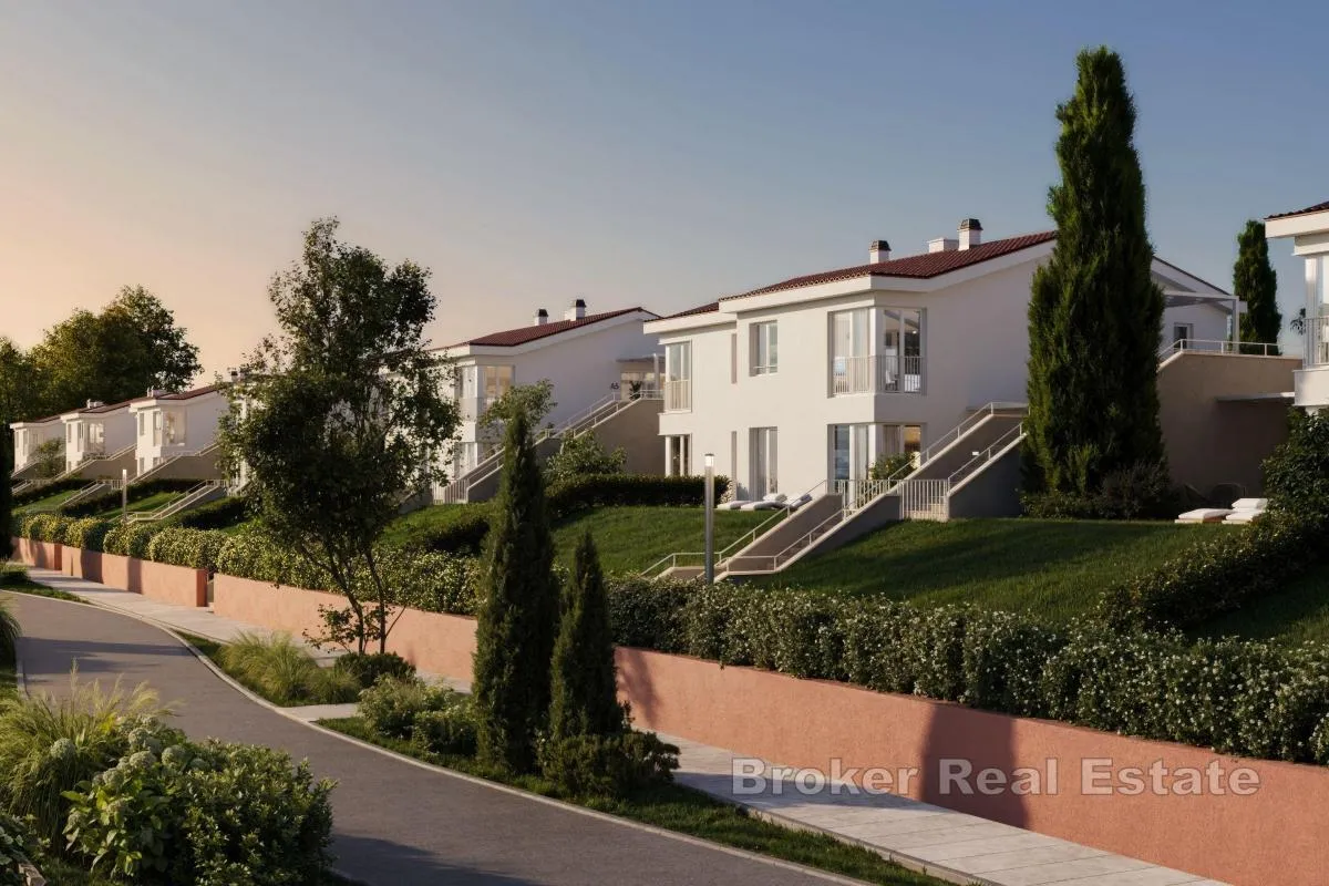 dvosobni apartman s radnom sobom u prvom redu uz more - slika 3