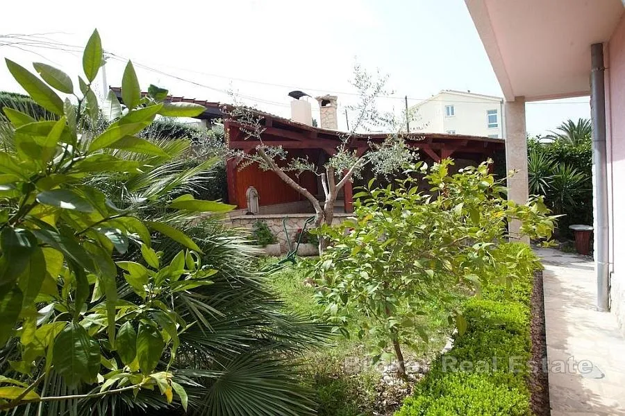 apartmanska kuća s pogledom na more - slika 8