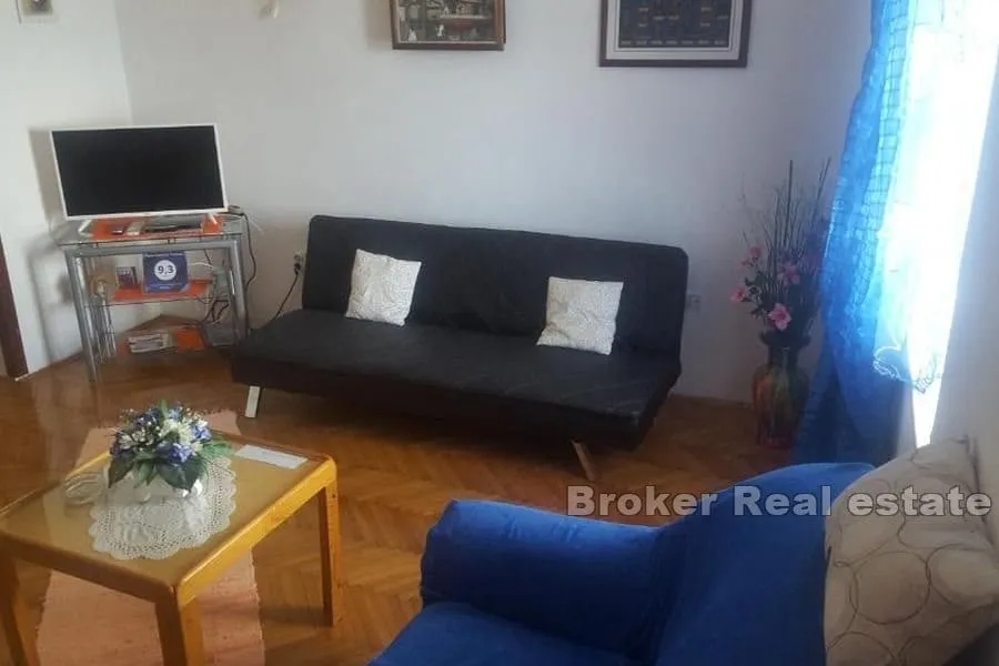 apartmanska kuća prvi red do mora - slika 8