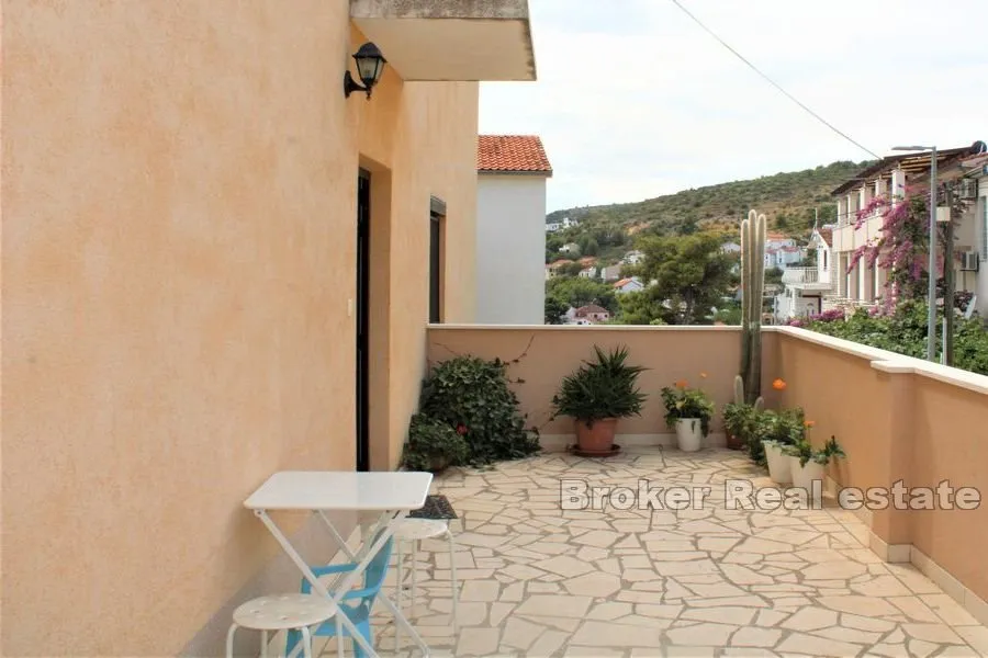 apartmanska kuća s pogledom na more - slika 11