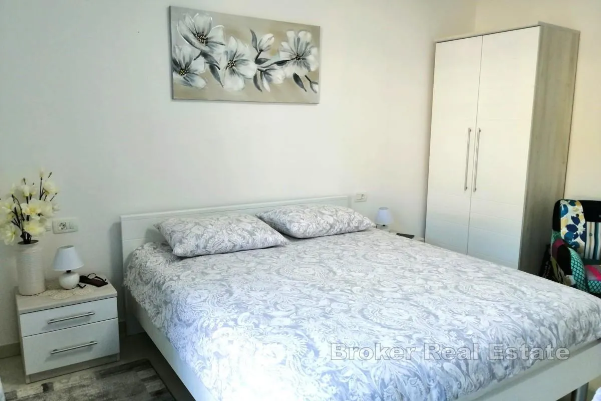 dvojna kamena kuća na rivi - slika 6