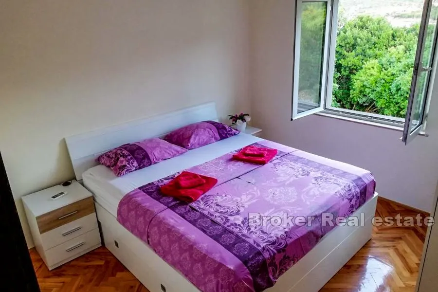 kuća u prvom redu do mora - slika 13