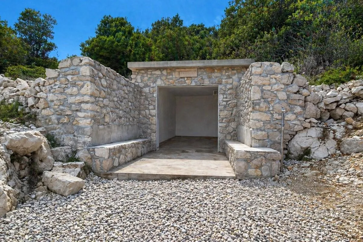 poljoprivredno zemljište uz more s postojećim objektom - slika 2