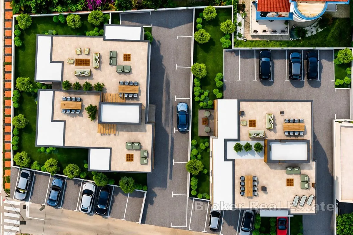 Moderan apartman s krovnom terasom - Vodice