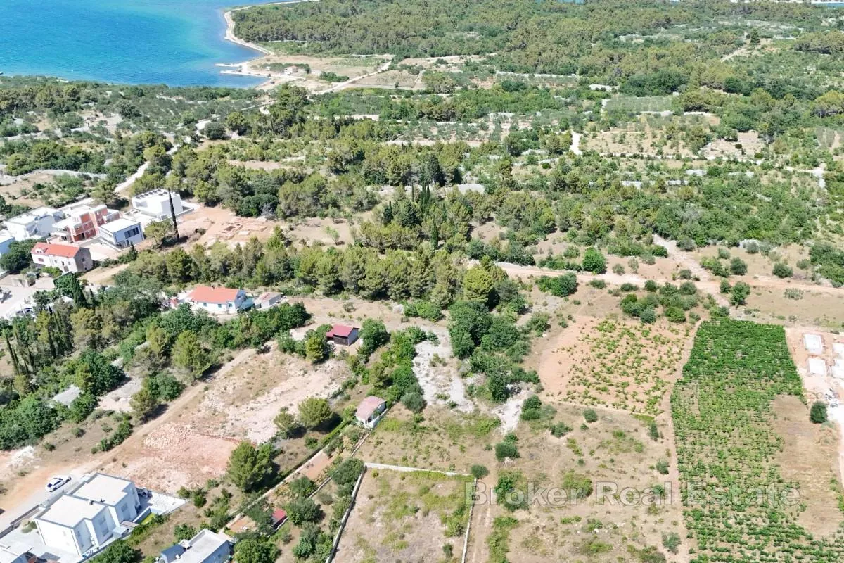 građevinsko zemljište s idejnim projektom - slika 3