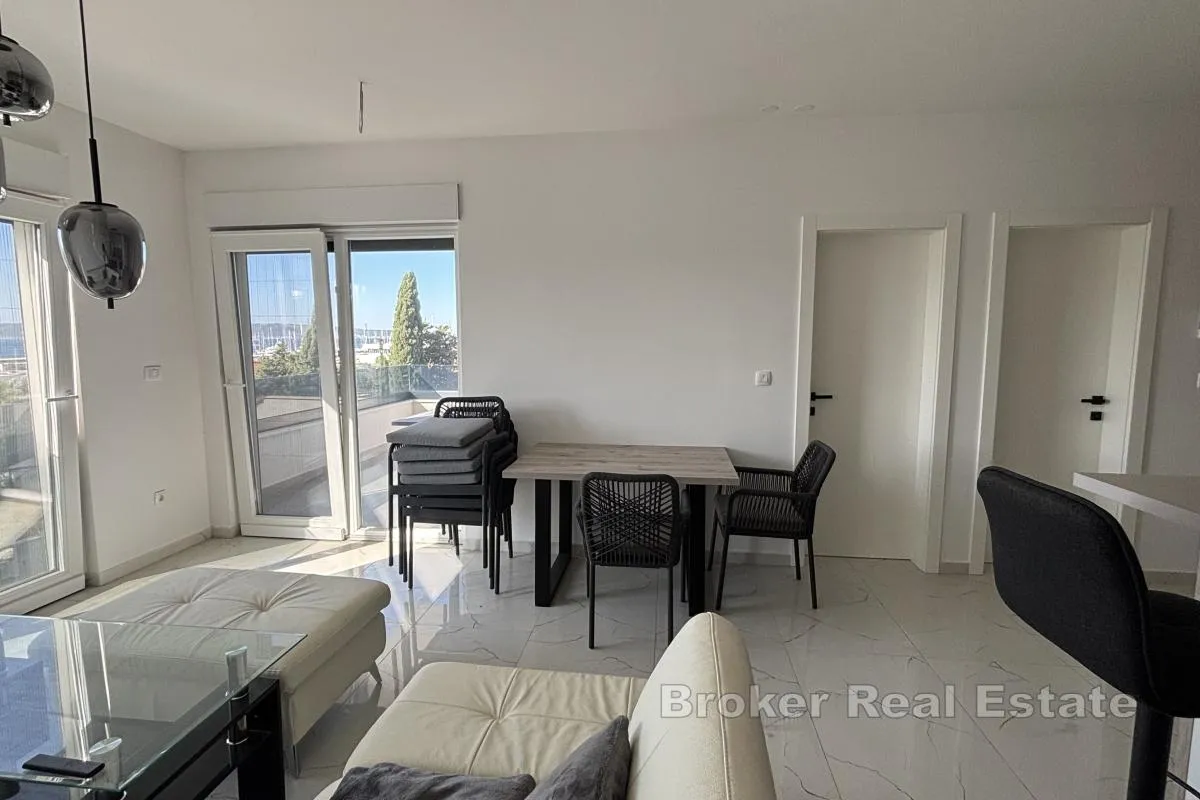 izvanredan penthouse stan s krovnom terasom i otvorenim pogledom na more - slika 7