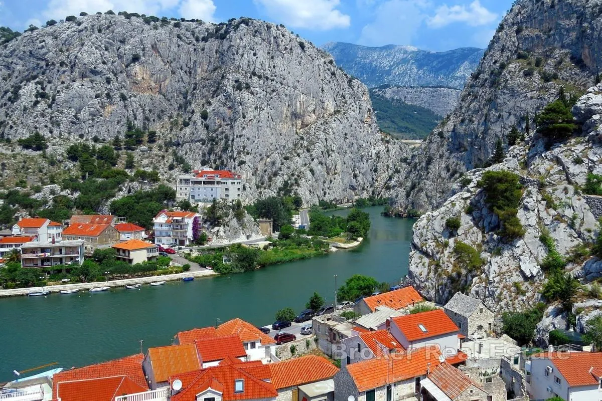 kamena kuća u srcu omiša - slika 5